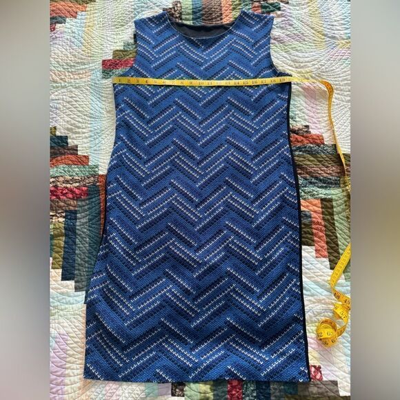 Misook Chevron Sleeveless Acrylic Knit Sheath Dress Size Large Blue Black - Picture 5 of 6